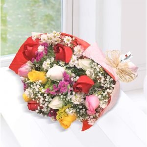 Buque de flores com 12 rosas coloridas