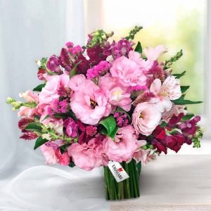 Buquê de Noiva Redondo Com Flores Cor de Rosa e Pink