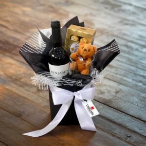 Cachepo com vinho e ferrero
